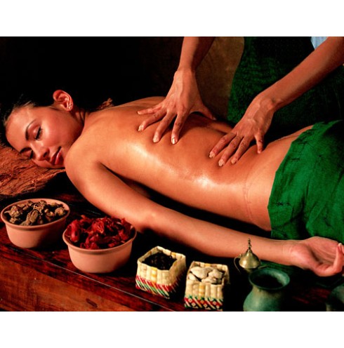 Enjoy our Relaxing Body Oil massages starting @ just Rs. 1600